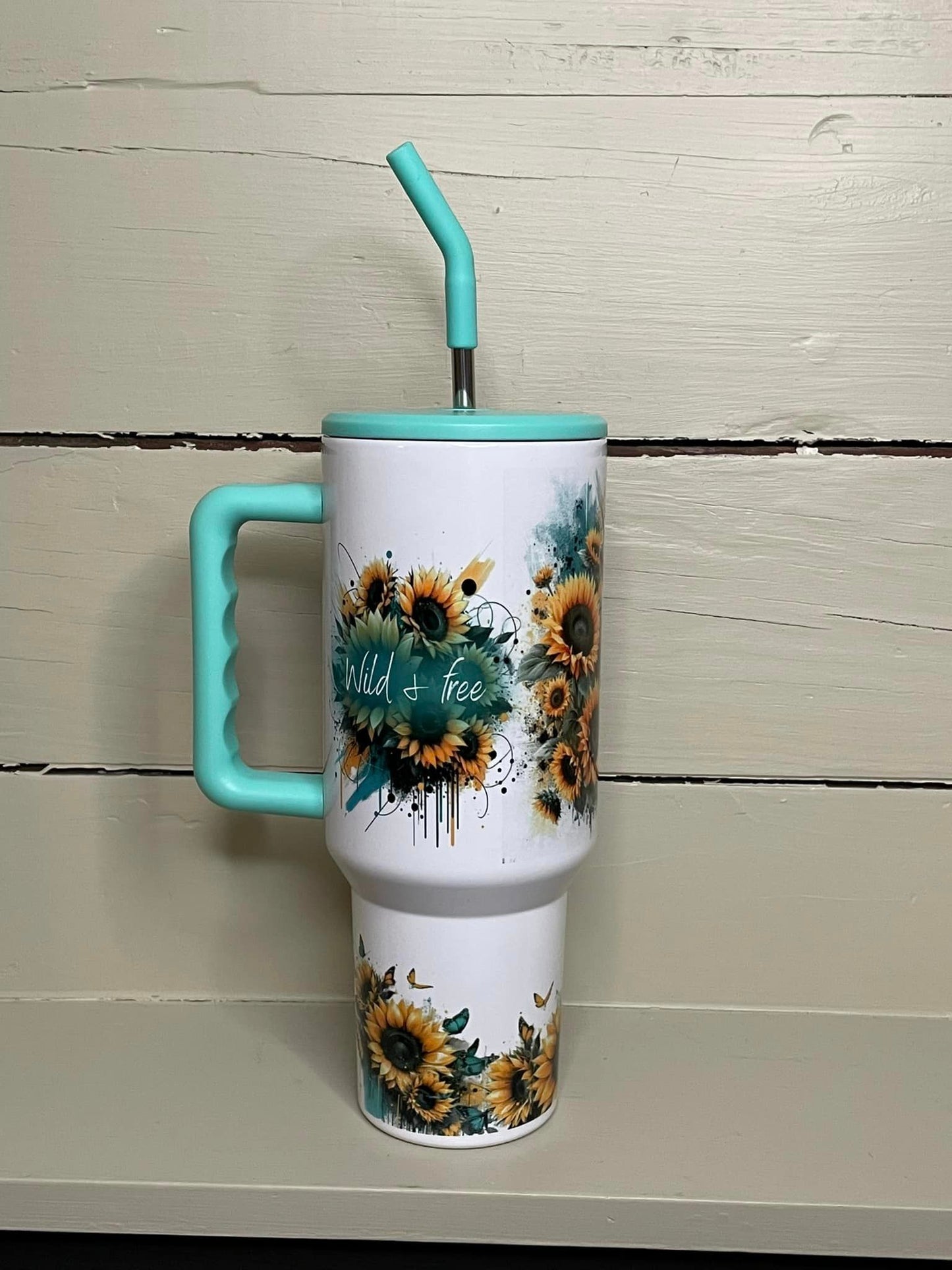 Highland Cow Sunflowers 40oz